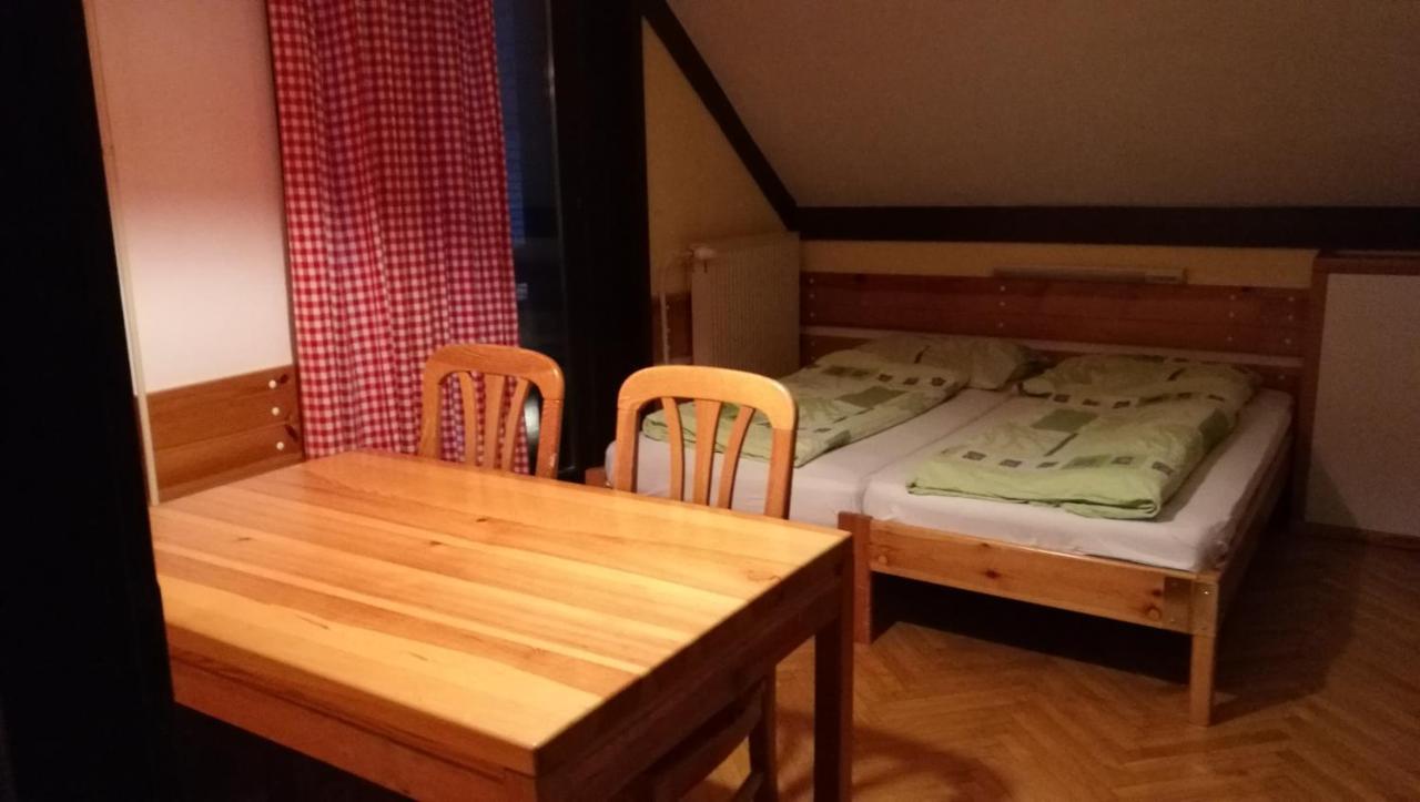Accommodation And Restaurant Tia Cerklje na Gorenjskem Zimmer foto